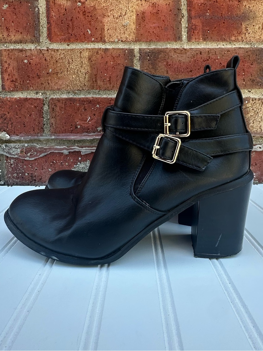Forever Black Ankle Booties Gold Buckle Zip-Up  Chunky Casual Faux Leather